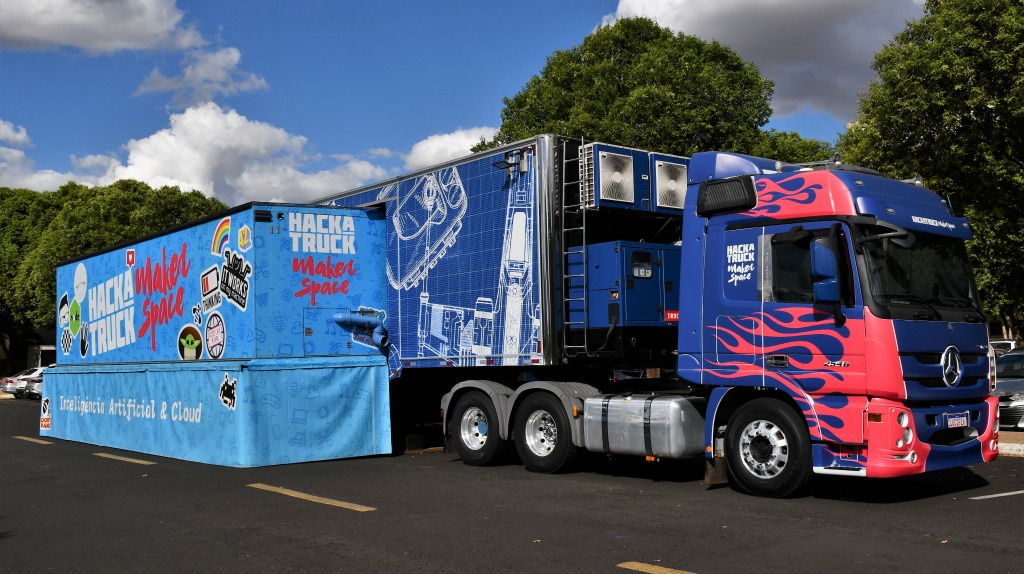 HackaTruck retorna à UFMT após uma década